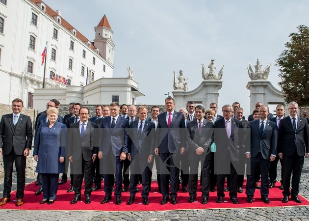 SlovakiaຊົມເຊີຍໝາກຜົນກອງປະຊຸມສຸດຍອດEU