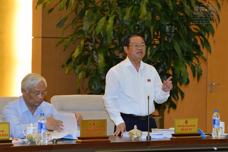 ຄະນະປະຈຳສະພາແຫ່ງຊາດປຶກສາຫາລືກ່ຽວກັບຮ່າງກົດໝາຍວ່າດ້ວຍການທ່ອງທ່ຽວ(ສະບັບປັບປຸງ)